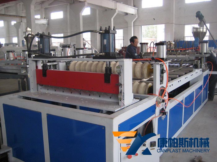 PP,PVC wave sheet production machine
