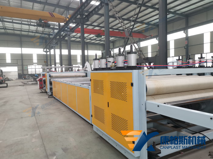 PP Hollow Construction Board extrusion machine